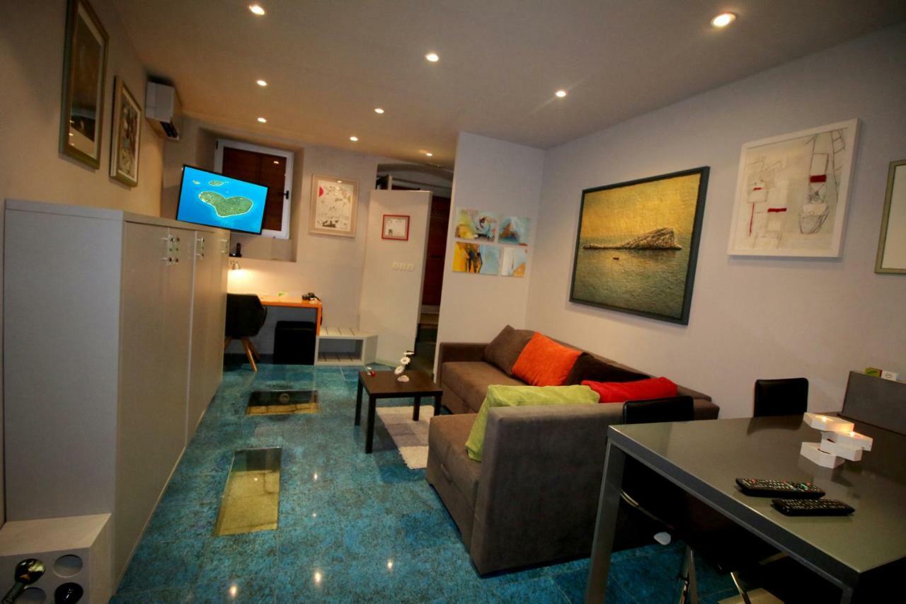 Studio Apartment Art Split Buitenkant foto